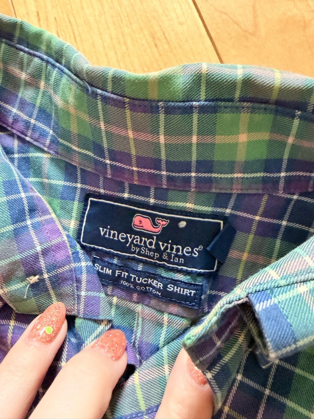 Men’s vineyard vines shirt